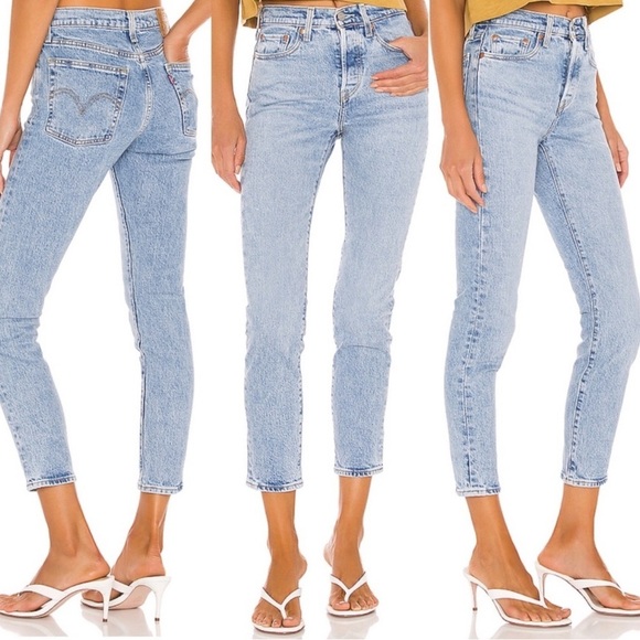 Levi’s Wedgie Premium Icon Fit Jeans Straight Leg Tango Light Wash Size 27 Chic - Picture 2 of 13